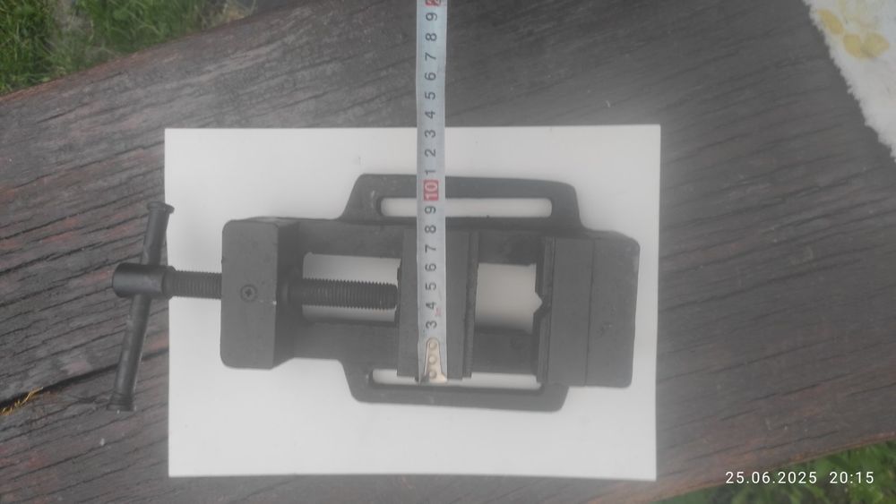 Лещата, тіски, розміри на фото