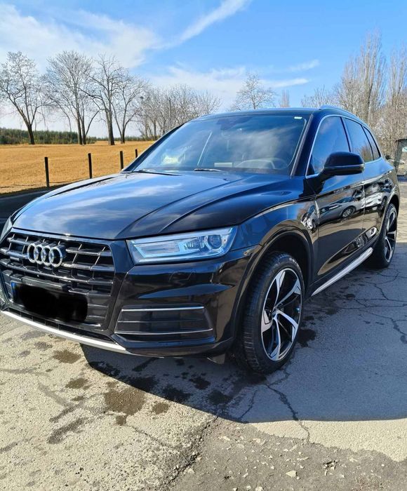 Продам Audi Q5 (2019)