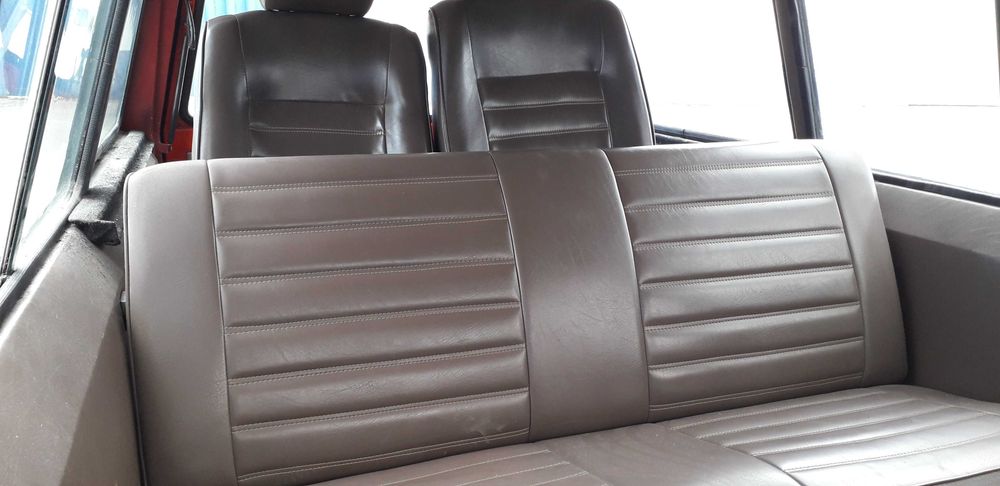 Nissan d 21 4x4 diverso material