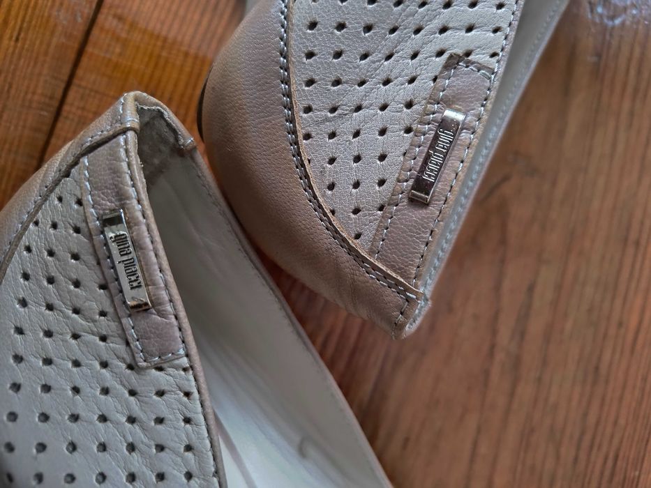 Szpilki Eksbut r. 37 beżowe, eleganckie Giną Piacci
