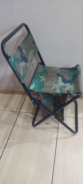 Krzesło turystyczny z torba i uchwytem do noszenia