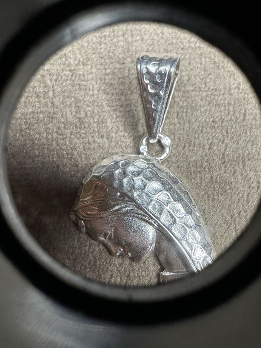 Medalha de Santa em prata