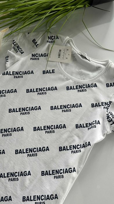 T- shirt podkoszulka biała nowa z metką  100% bawełna