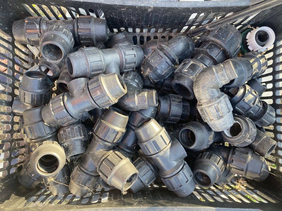 Acessorio de rega pe