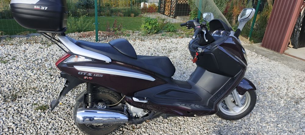 Sprzedam skuter sym evo125. 2012 roku