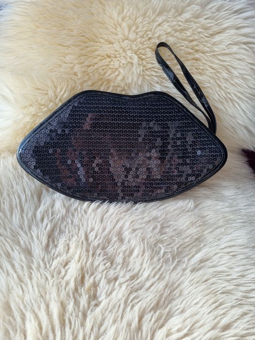 Cekinowa kopertówka