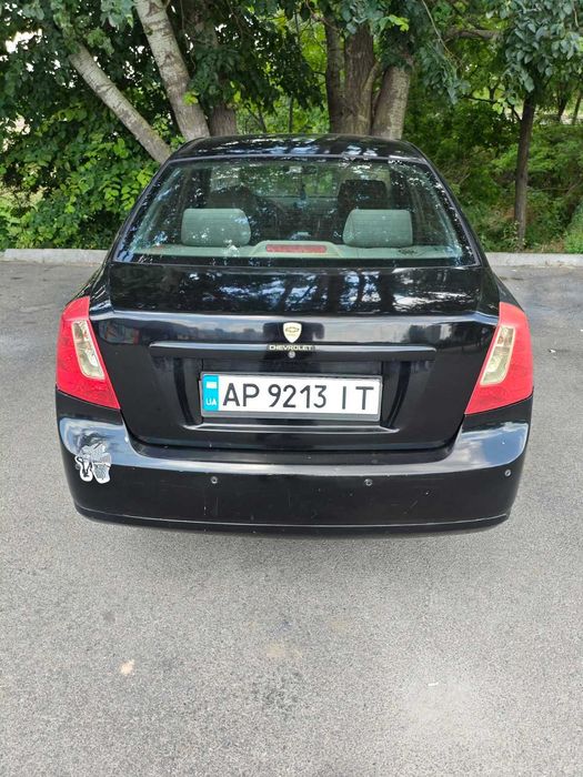 Автомобиль Шевроле
