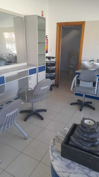 Cabeleireiro/Barbeiro Profissional - Equipamento Completo