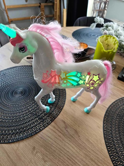 Barbie, zabawka interaktywna Jednorożec - magiczne włosy, GFH60
