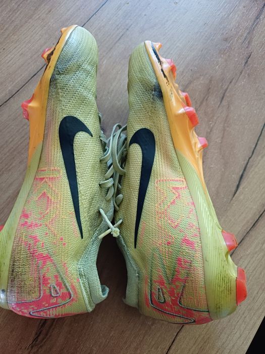 Buty sportowe korki Nike Merculiar