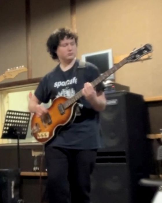 Бас-гітара Epiphone Viola Bass (нові flatwound струни)