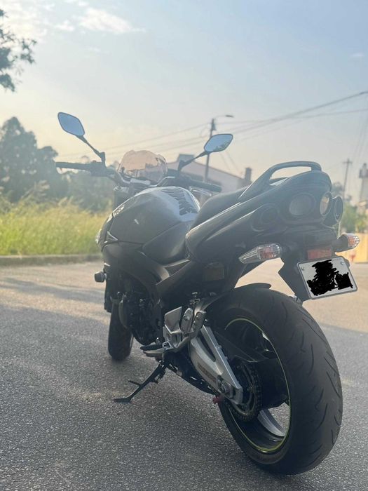 Súzuki gsr 600 como nova