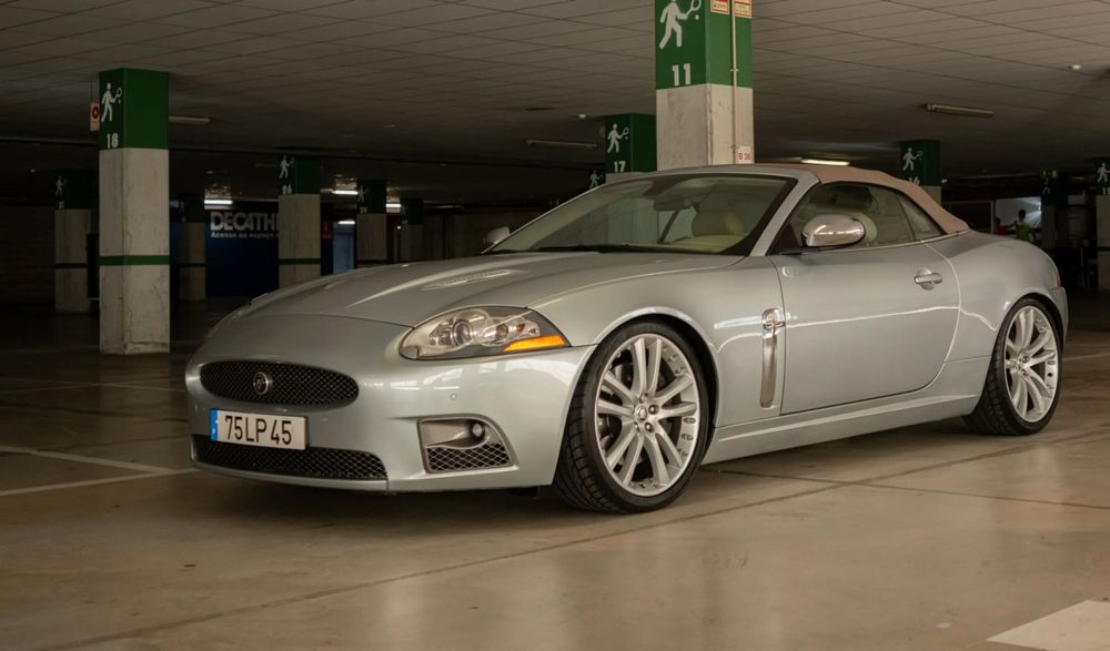 Jaguar XK XKR