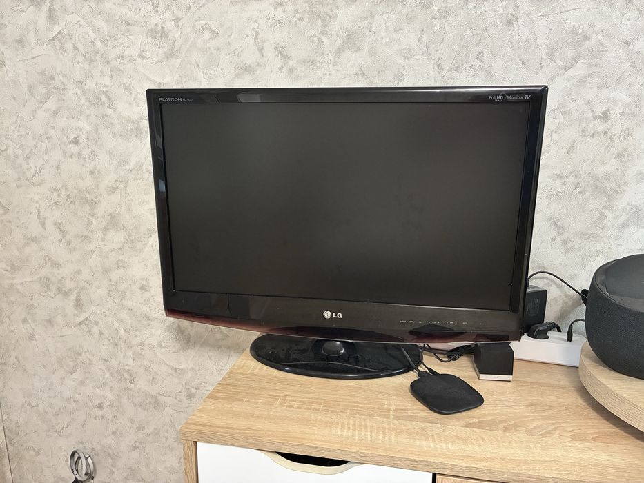 Монитор со встроенным ТВ-тюнером LG M2762D-PZ