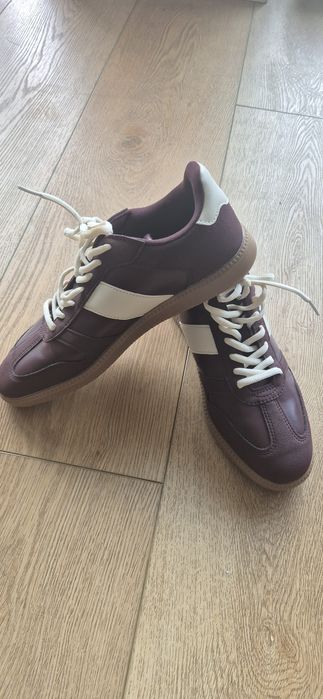 Nowe  buty snickersy C&A burgundowe roz. 40