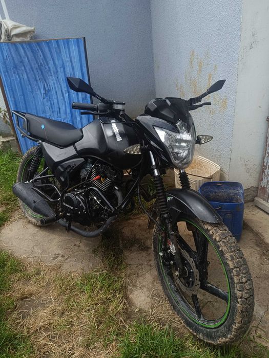 Mustang foxi 150