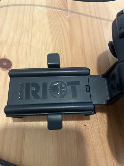 Comando gaming para iPhone e iPad, Rotor RIOT