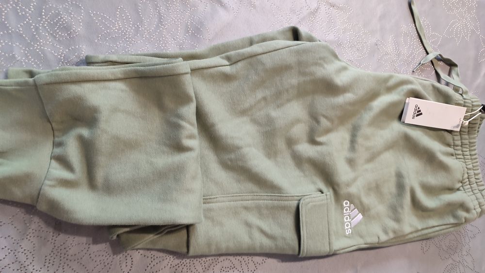 Spodnie dresowe adidas