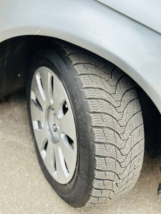 Продам Audi A4 B7 в идеальном состоянии 2 л дизель