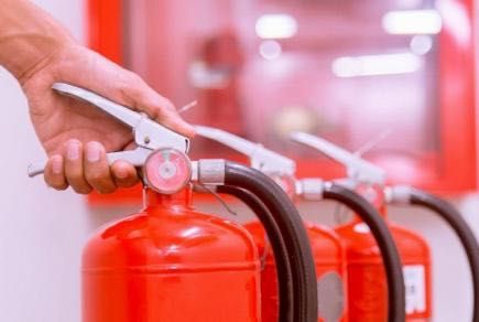 Збираємо пусті вогнегасники