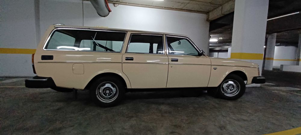 Volvo 245 DL de 1976