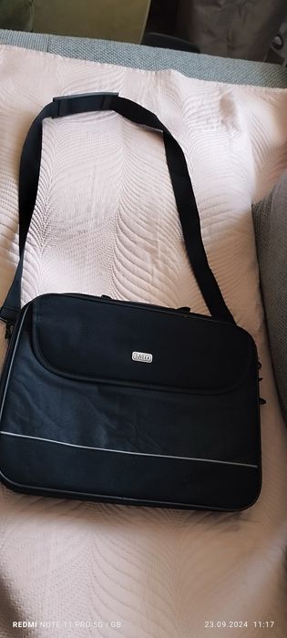 Sprzedam torbę do laptopa nowa
