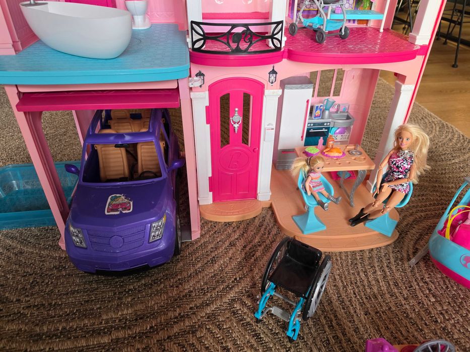 Domek dla Barbie duży + dodatki
