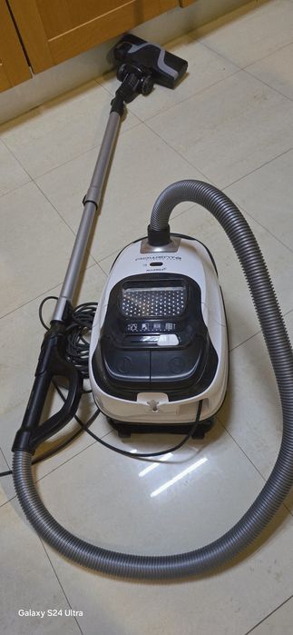 Aspirador Rowenta com garantia