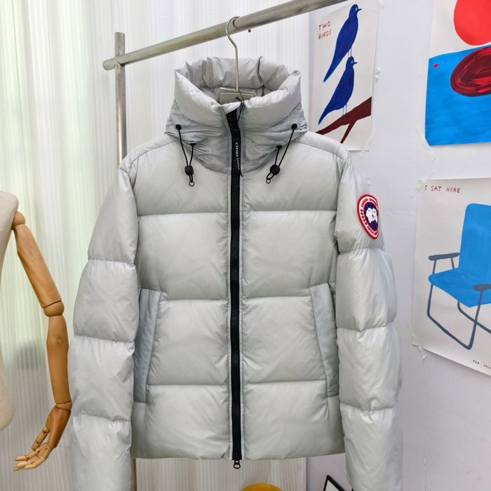 Пуховик Canada Goose