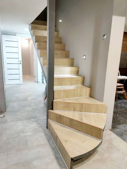 ЖК Якоря  4 кімнати  ,2 уровня  ,паркинг