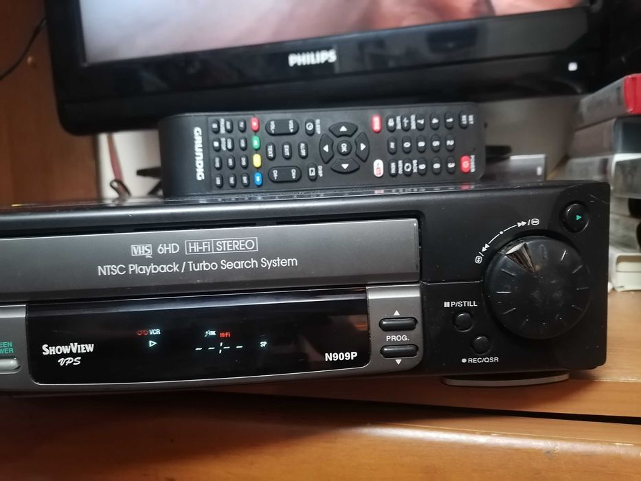 Magnetowid VHS LG N909P HI-FI stereo pilot