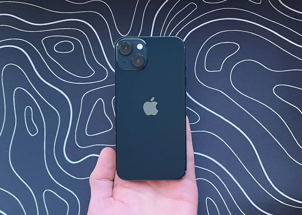 Топ цена - iPhone 13 - 128 гб - 100% АКБ - MIDNIGHT - NEVERLOCK