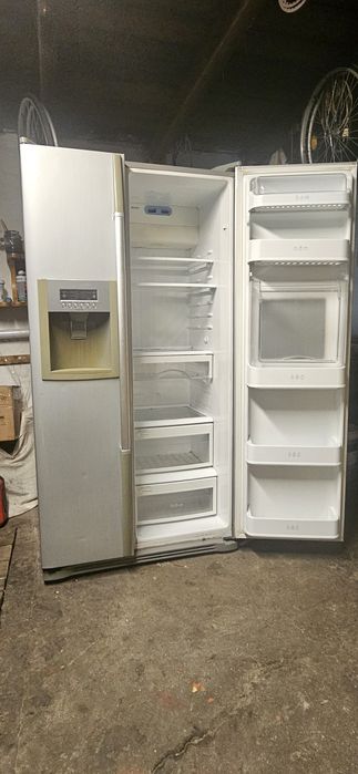 Lodówka Side By Side (dwudrzwiowa)