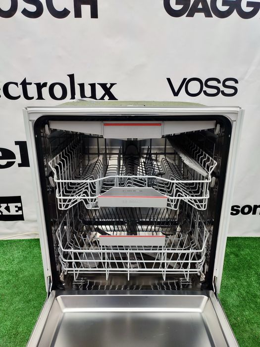 Вбудована  посудомийна машина Bosch Serie 4 SilencePlus 2022 3 кошики