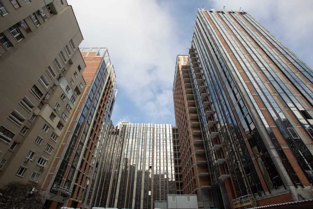 Продаж в ЦЕНТРІ 2-кімнатної квартири в ЖК Montreal House, 77 м², після будівельників — БЕЗ КОМІСІЇ