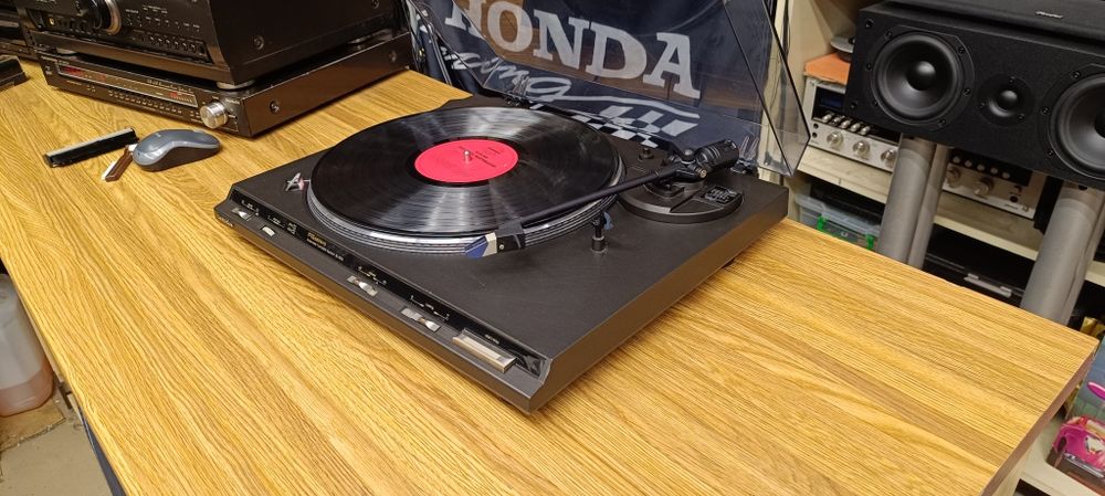 Вініловий програвач Technics SL-BD 3 (відео роботи)