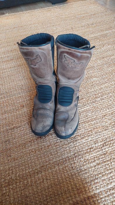 Motocyklowe buty turystyczne Xpd z nembaną H2Out