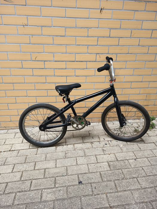 Bicicleta BMX preta – pronta a andar