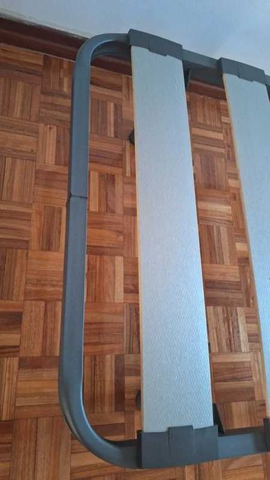 2 estrados de cama + Colchão solteiro, base de cama, Porto
