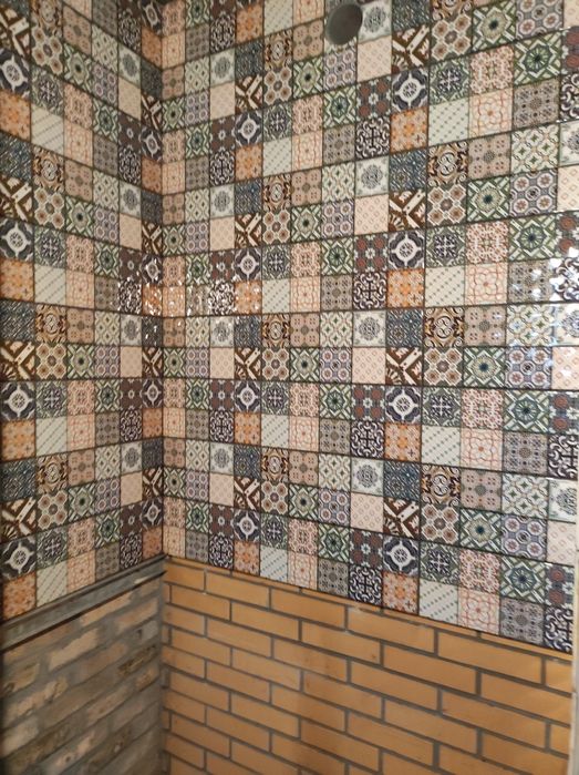 Плиточник зі стажем більше 20 років