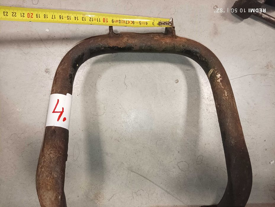 WSK - części - stopki centralne - 4 sztuki