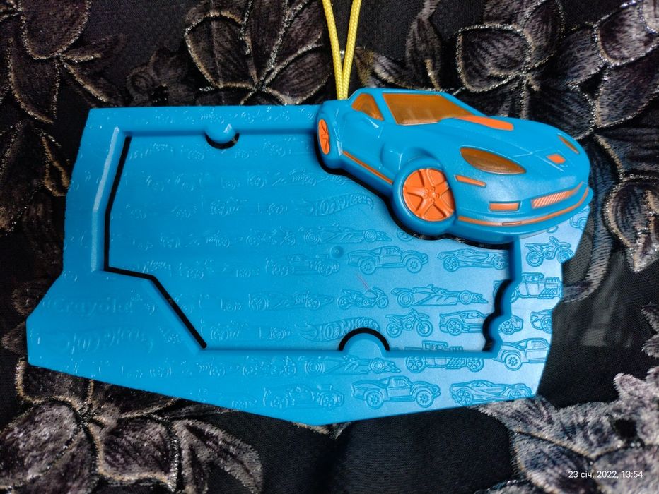 Фоторамкa Барби, Хотвилс (из Макдональс) и мини-сумочки сердечко и Пуд