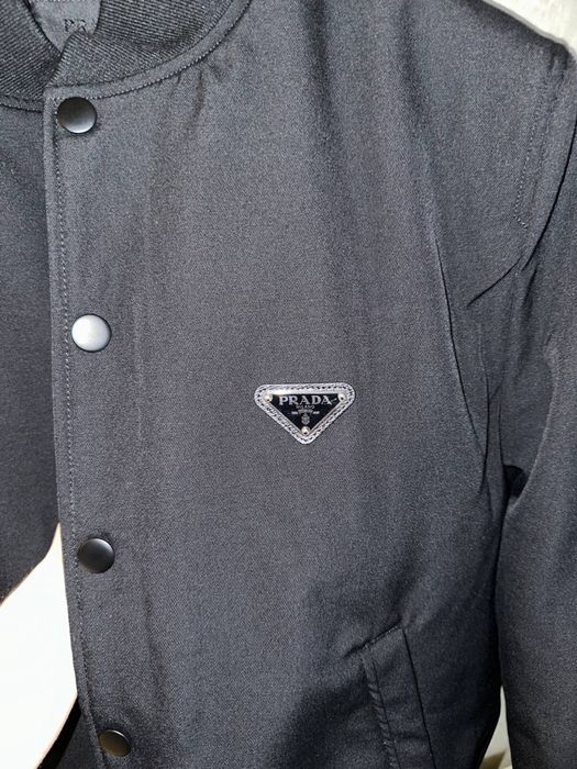 Бомбер прада New