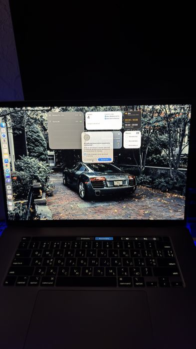 MacBook pro 16 2019 i7 512ssd