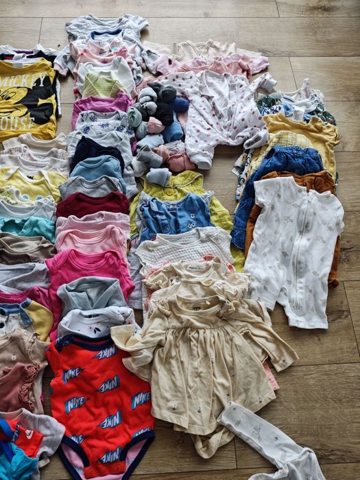 Paczka ubrań dziecięcych rozmiary 56 62 Nike