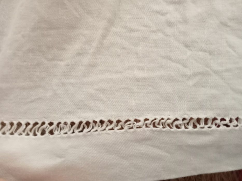 Colcha de renda feita à mão com folho de linho bordado + 2 Almofadas