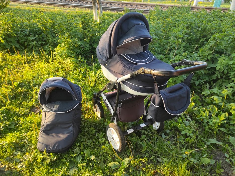 Продам коляску 2в1