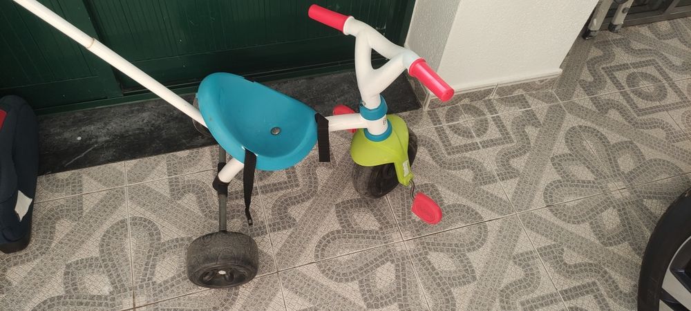 Triciclo criança