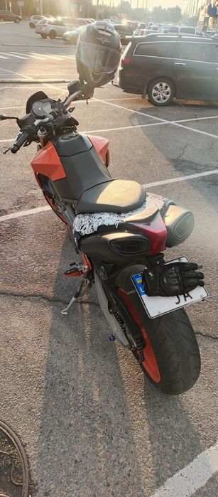 Aprilia 750 кубов