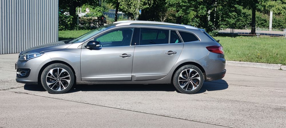 продам авто renault megane 3 в хорошому стані дизель 2014 року випуску